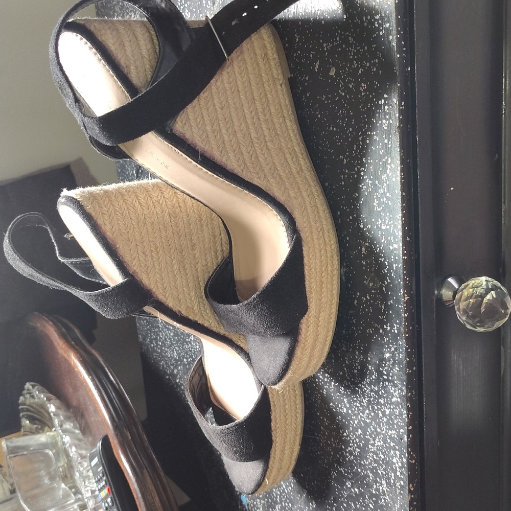 Wedges - Picture 2 of 2